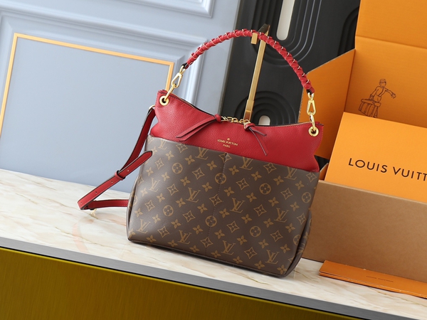 ルイヴィトンバッグ正面デザイン